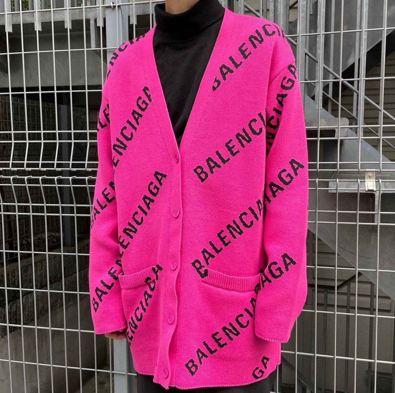 最大5000円OFFクーポン BALENCIAGA バレンシアガ ニットカーディガン